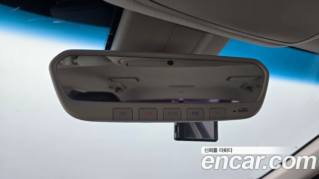 Genesis G90 2019 — photo 27