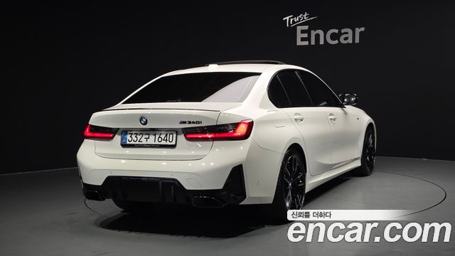 BMW 3-Series 2025 — photo 2