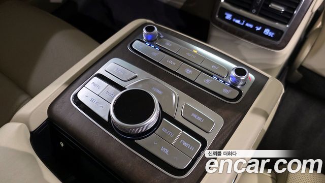 Kia K9 2019 — photo 28