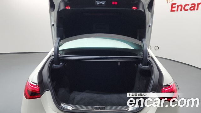 Mercedes-Benz S-Class 2021 — photo 26