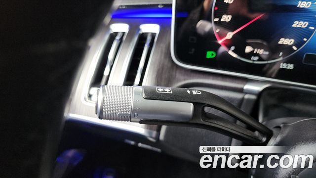 Mercedes-Benz S-Class 2021 — photo 29