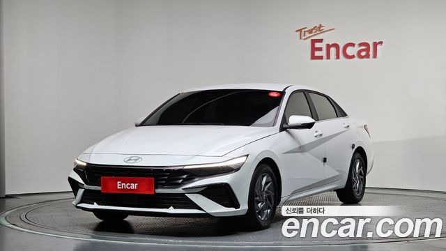 Hyundai AVANTE 2024 — photo 1