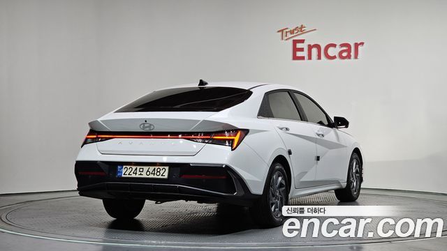 Hyundai AVANTE 2024 — photo 2