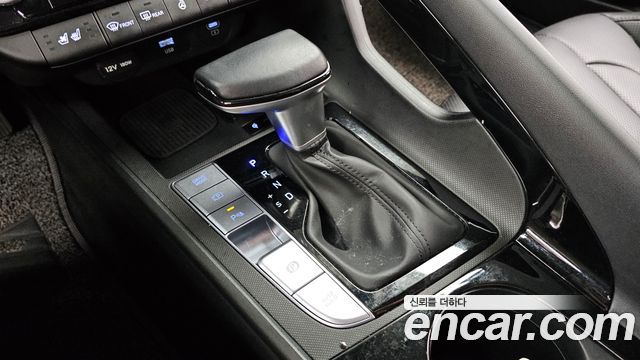Hyundai AVANTE 2024 — photo 12