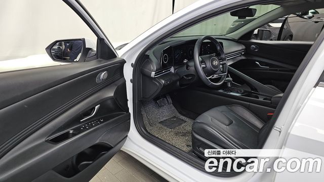 Hyundai AVANTE 2024 — photo 13