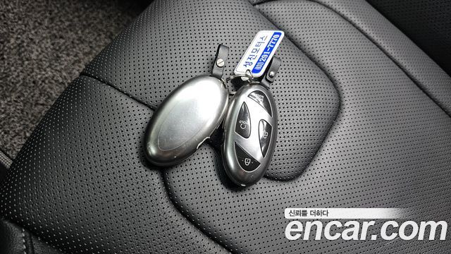 Hyundai AVANTE 2024 — photo 16