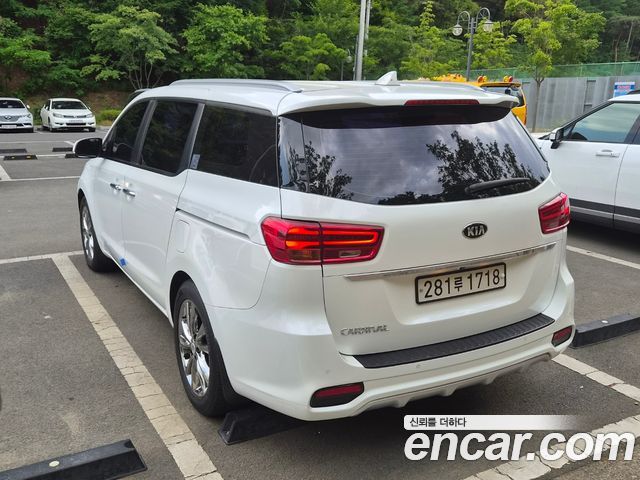 Kia Canival 2019 — photo 5