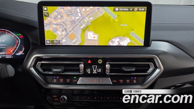 BMW X4 2025 — photo 31