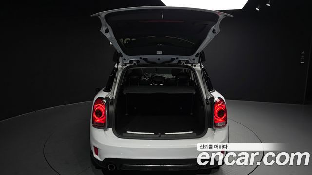 Mini Countryman 2018 — photo 20