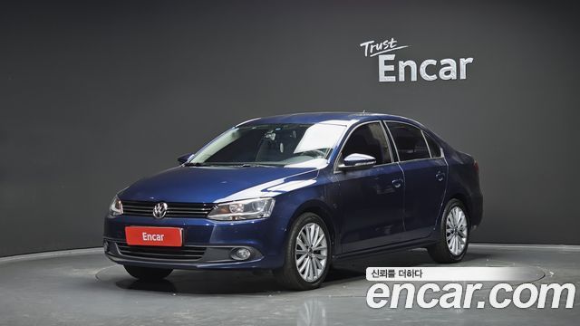 Volkswagen Jetta 2014 — photo 1
