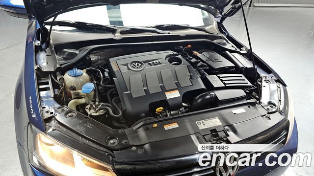 Volkswagen Jetta 2014 — photo 6