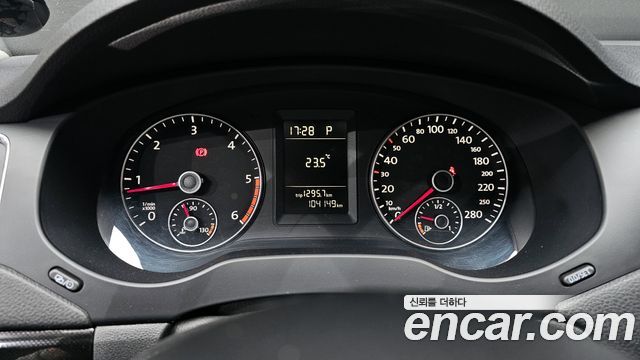 Volkswagen Jetta 2014 — photo 8