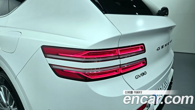 Genesis GV80 2023 — photo 9