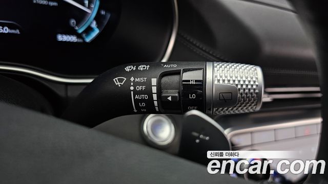 Genesis GV80 2023 — photo 28