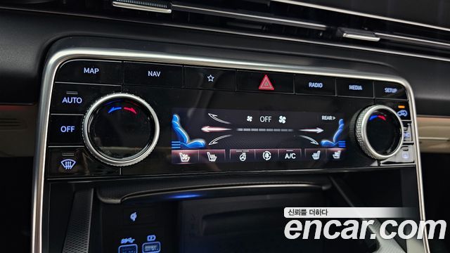 Genesis GV80 2023 — photo 31