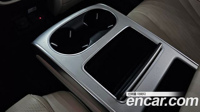 Genesis GV80 2023 — photo 33