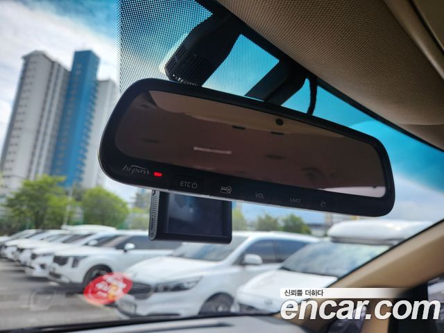 Kia Canival 2016 — photo 13