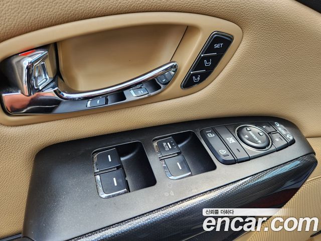 Kia Canival 2016 — photo 15