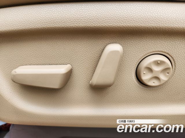 Kia Canival 2016 — photo 16