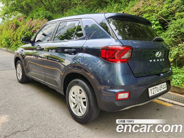 Hyundai Venue 2020 — photo 2