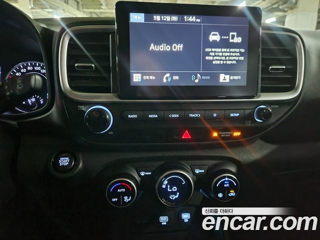 Hyundai Venue 2020 — photo 11