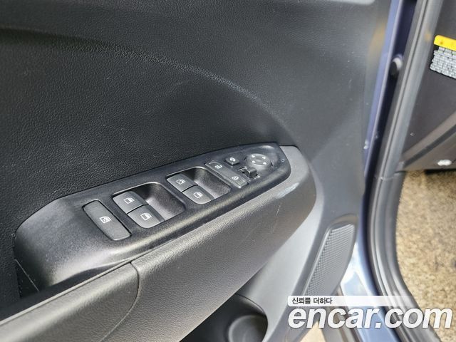 Hyundai Venue 2020 — photo 13