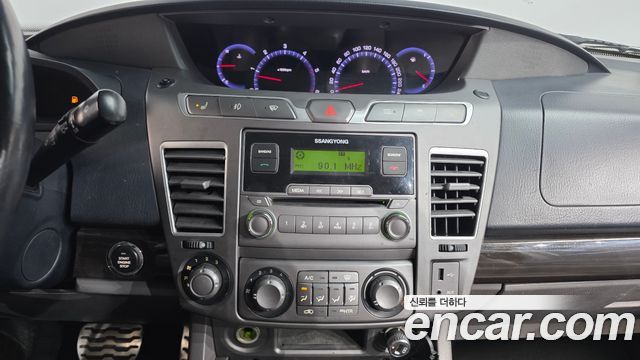 KG Mobility KORANDO 2016 — photo 22