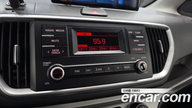 Kia RAY 2022 — photo 16