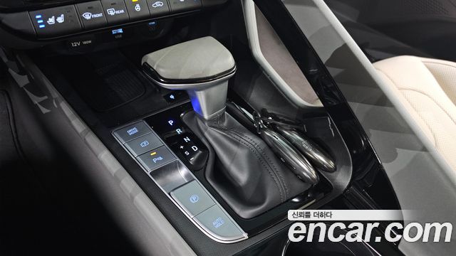 Hyundai AVANTE 2024 — photo 9