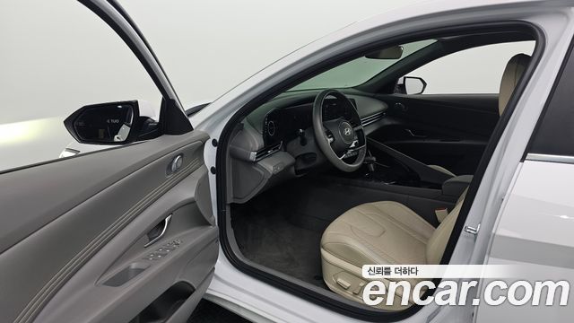 Hyundai AVANTE 2024 — photo 10