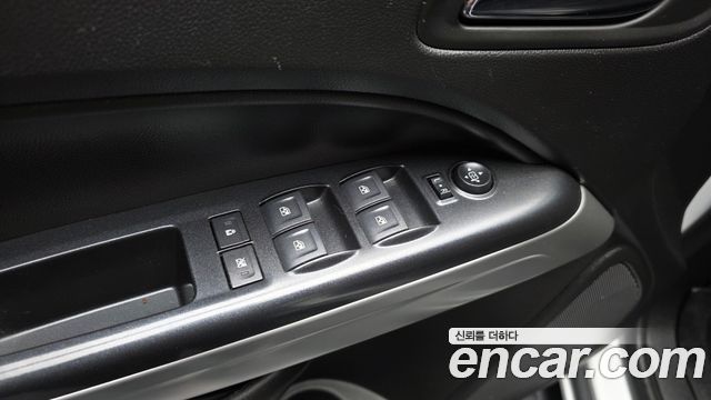 Chevrolet Korea Colorado 2020 — photo 28