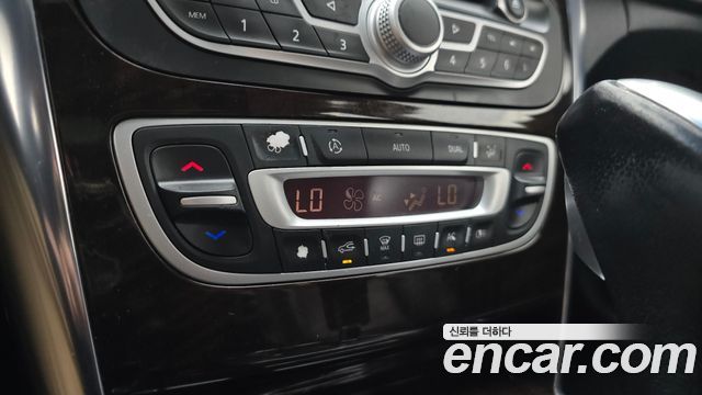 Renault Korea SM5  2010 — photo 17
