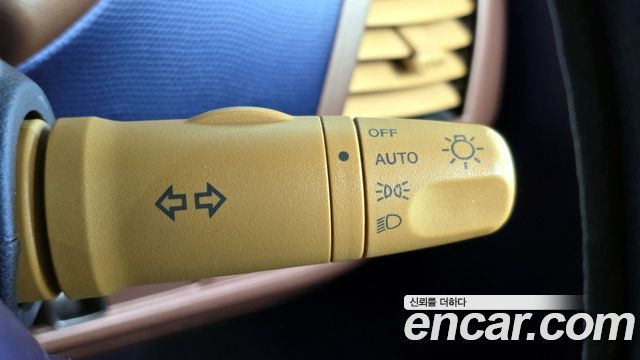 Nissan March 2003 — photo 17
