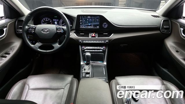Hyundai Grandeur 2018 — photo 10