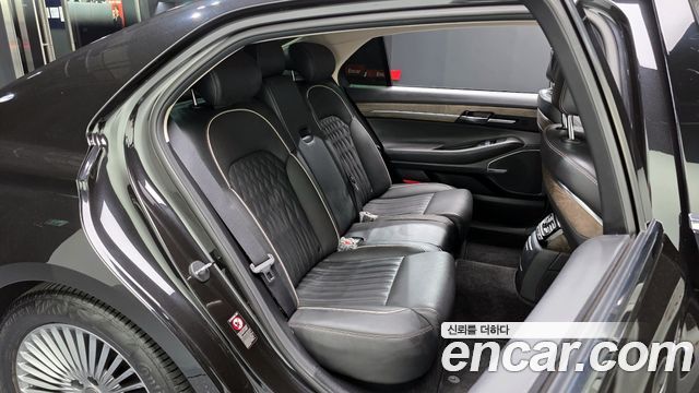 Genesis G90 2019 — photo 17
