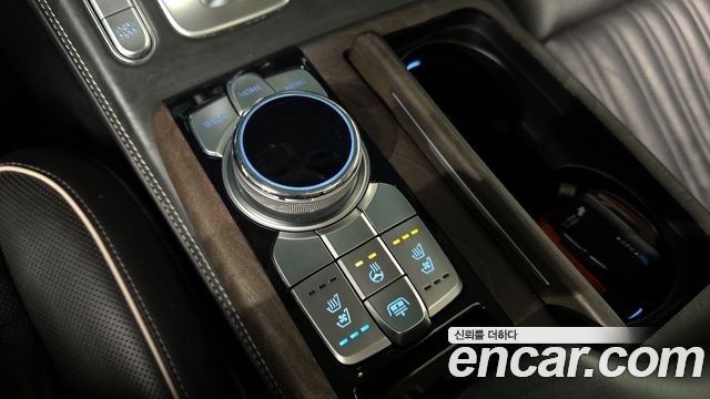 Genesis G90 2019 — photo 26