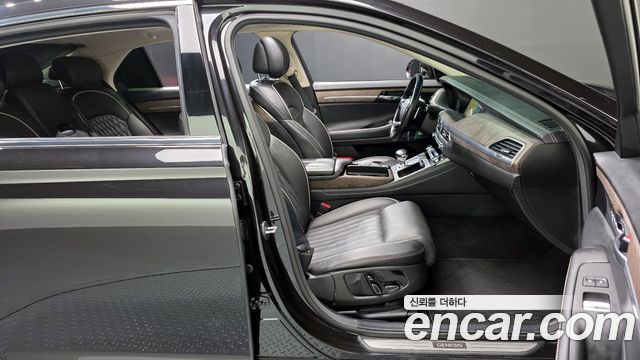 Genesis G90 2019 — photo 16