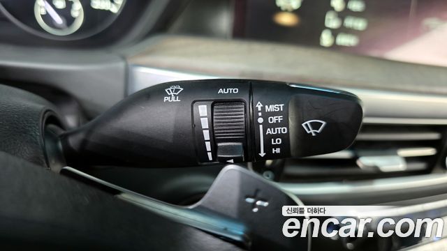 Genesis G90 2019 — photo 27