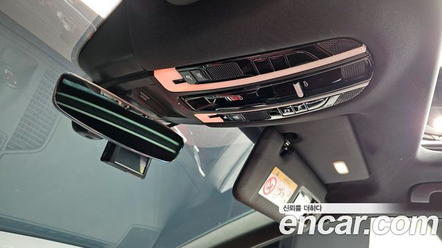 Porsche Cayenne 2023 — photo 27