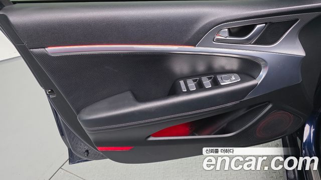 Genesis G70 2021 — photo 15