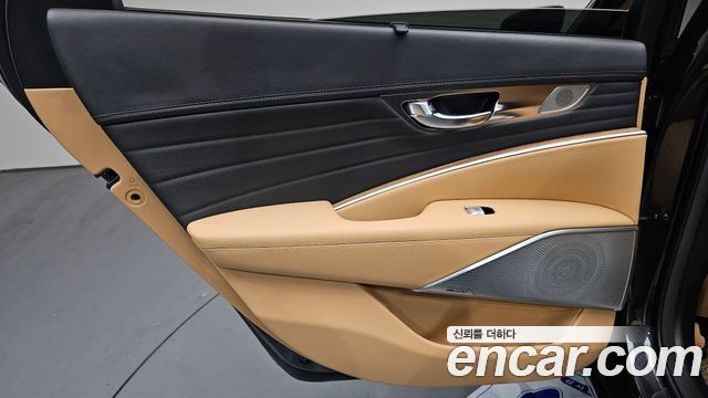 Kia K9 2022 — photo 15