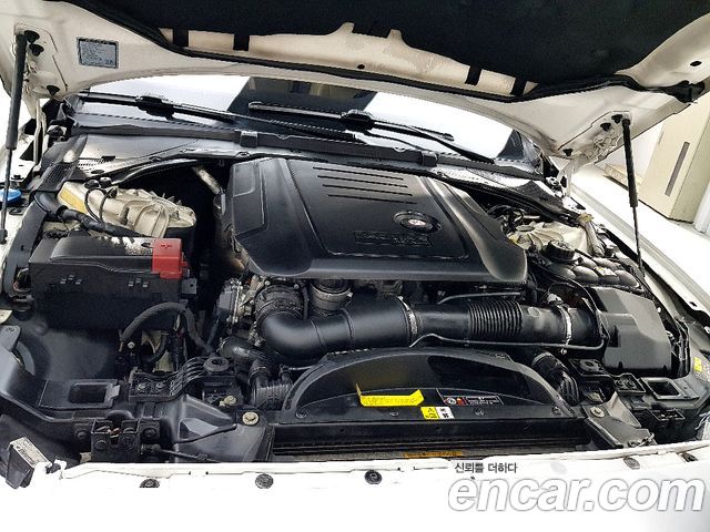 Jaguar XF 2016 — photo 6