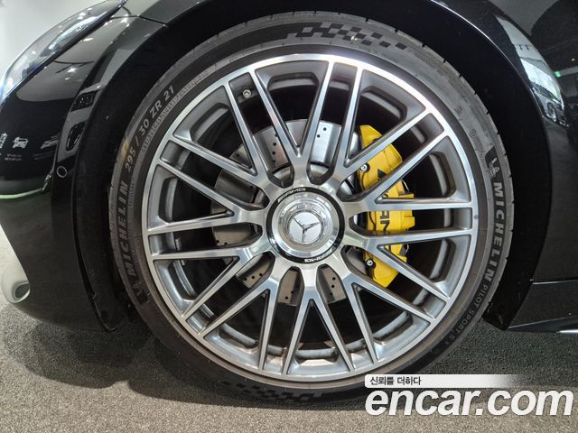 Mercedes-Benz AMG GT 2025 — photo 5
