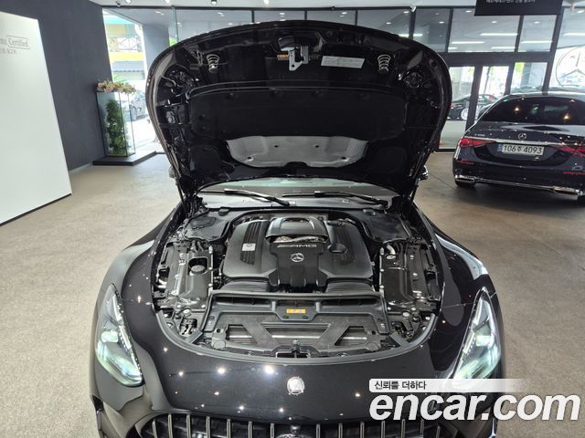 Mercedes-Benz AMG GT 2025 — photo 6