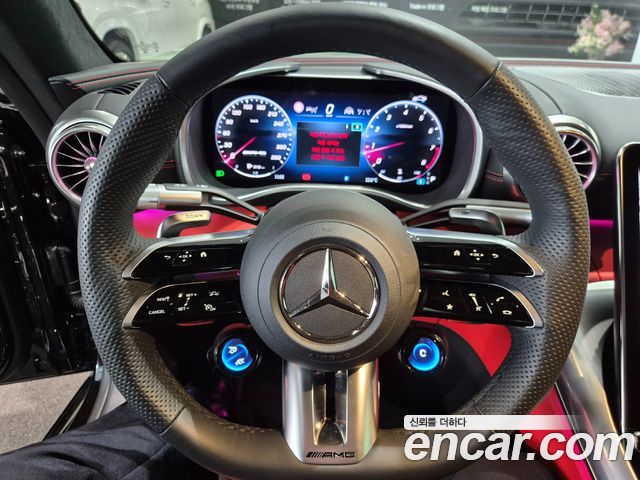 Mercedes-Benz AMG GT 2025 — photo 12