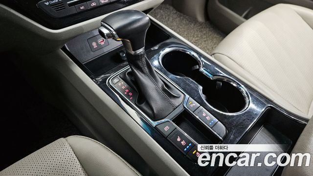 Kia Canival 2019 — photo 9