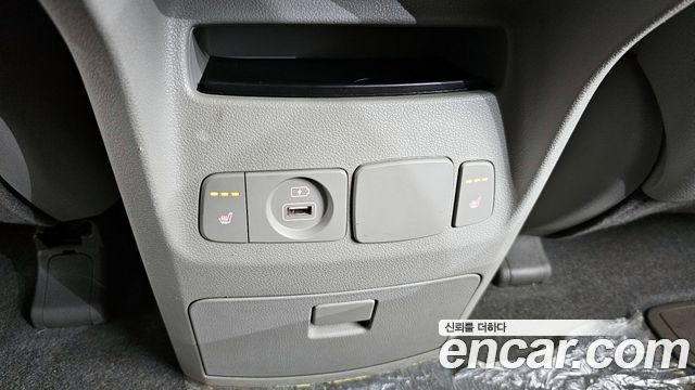 Kia Canival 2019 — photo 13