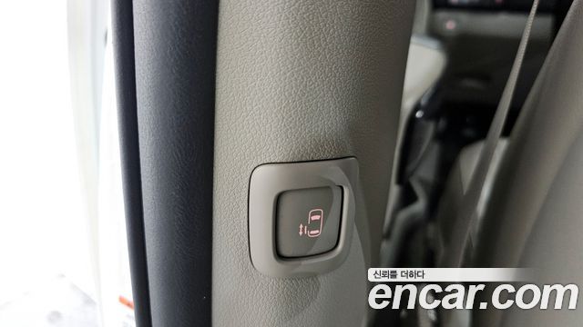Kia Canival 2019 — photo 20