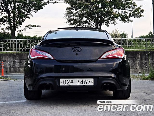 Hyundai Genesis 2010 — photo 4