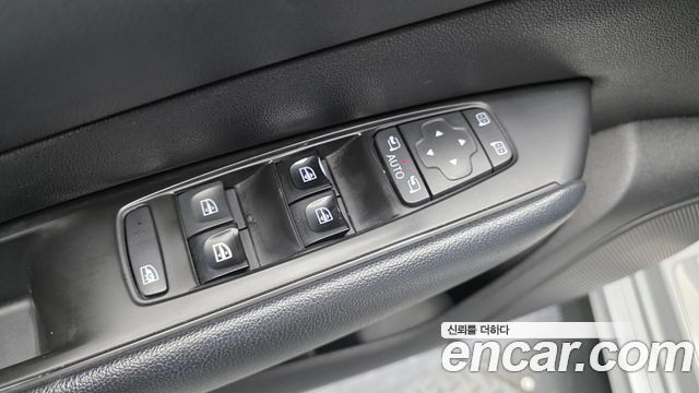 Renault Korea SM6 2017 — photo 14